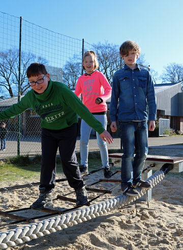 Schule Ahlhorn Spielplatz Schule Ahlhorn Spielplatz